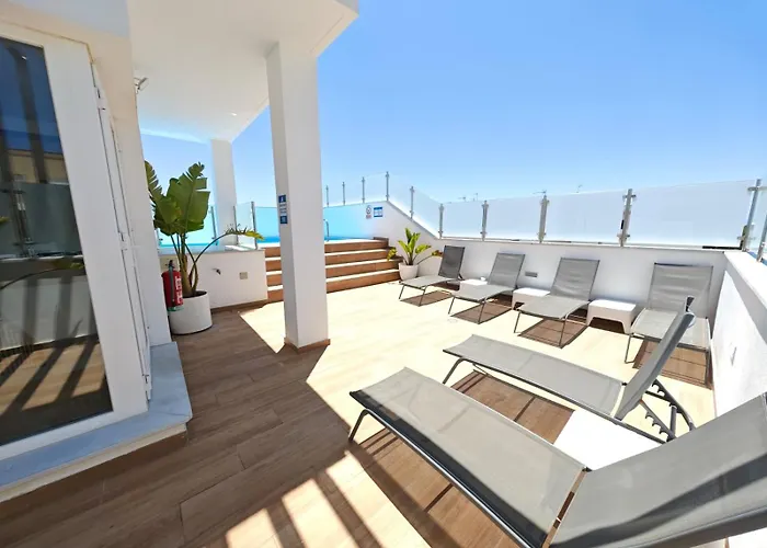 Apartamento Nuevo En Primera Planta A Con Piscina